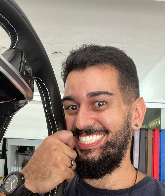 Eduardo, tapeceiro e criador do sistema